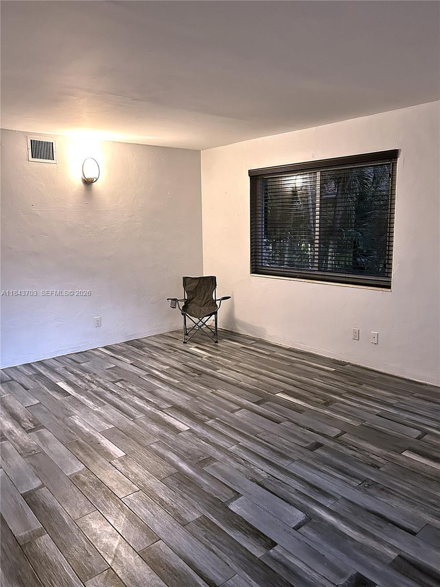 IRONS MANOR 2ND ADDN - Residential