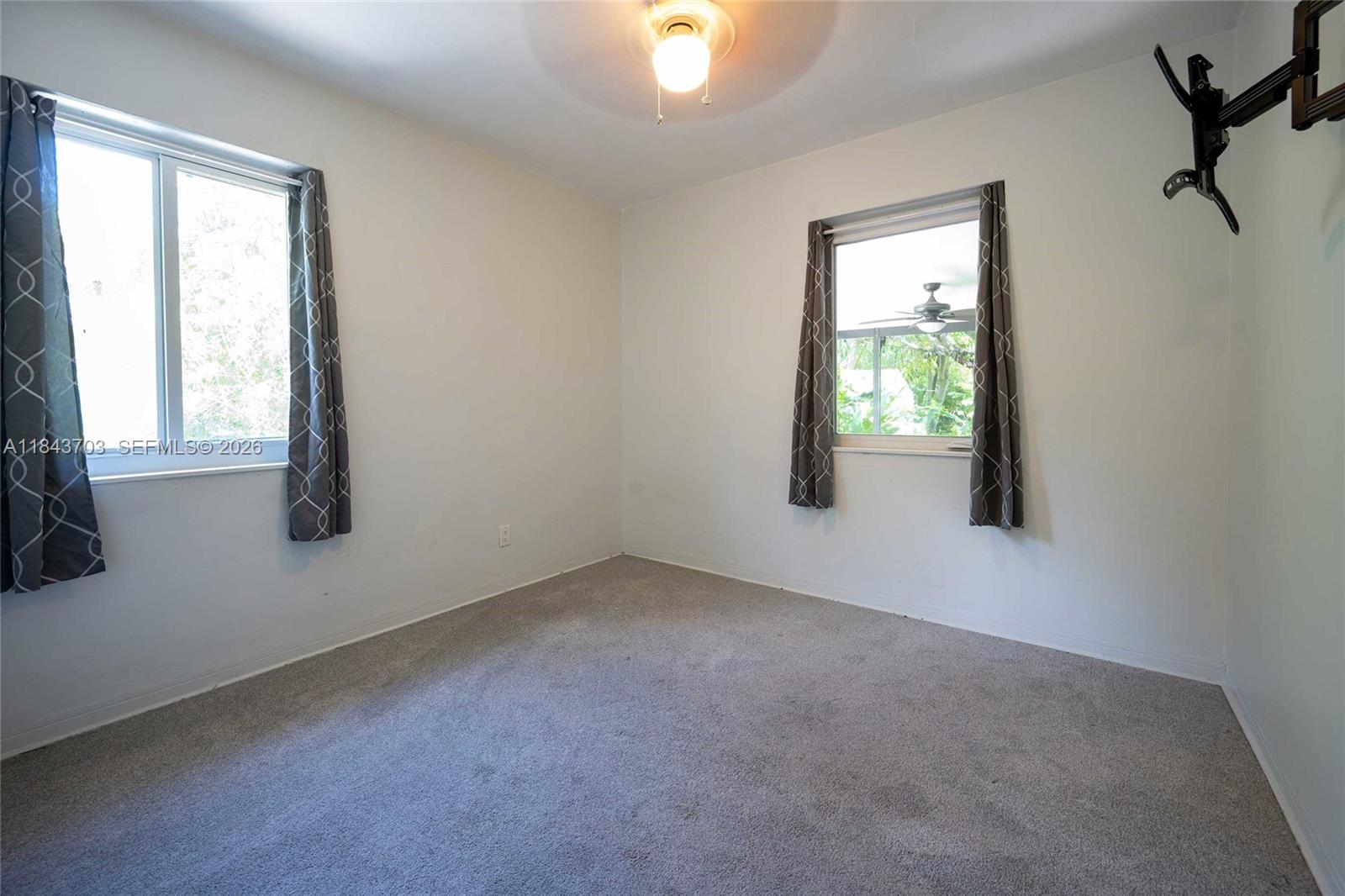 IRONS MANOR 2ND ADDN - Residential