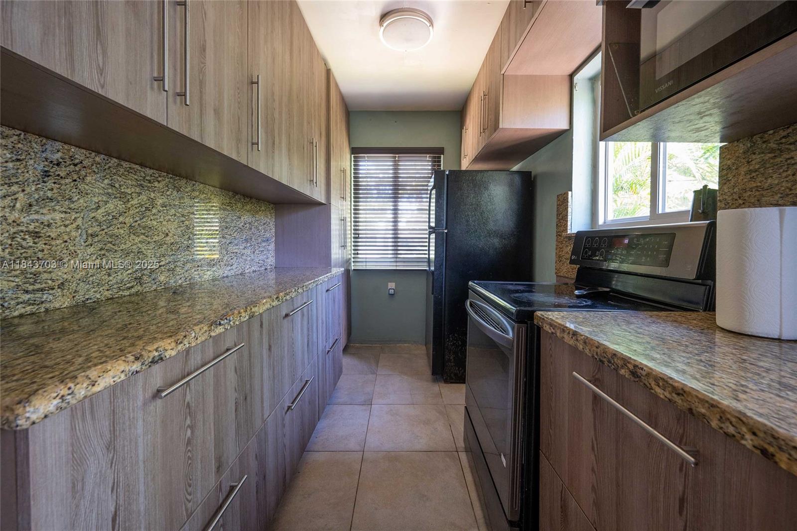 IRONS MANOR 2ND ADDN - Residential