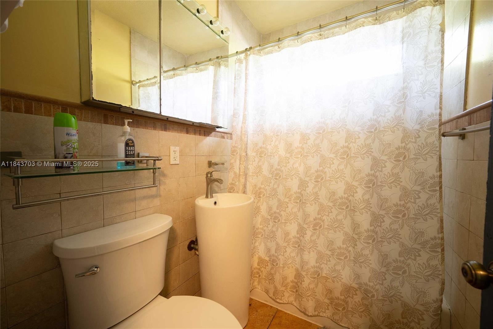 IRONS MANOR 2ND ADDN - Residential