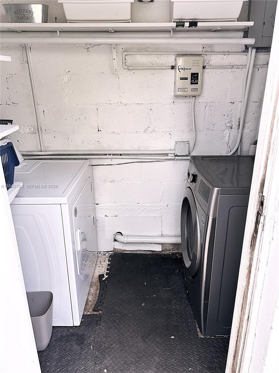 IRONS MANOR 2ND ADDN - Residential