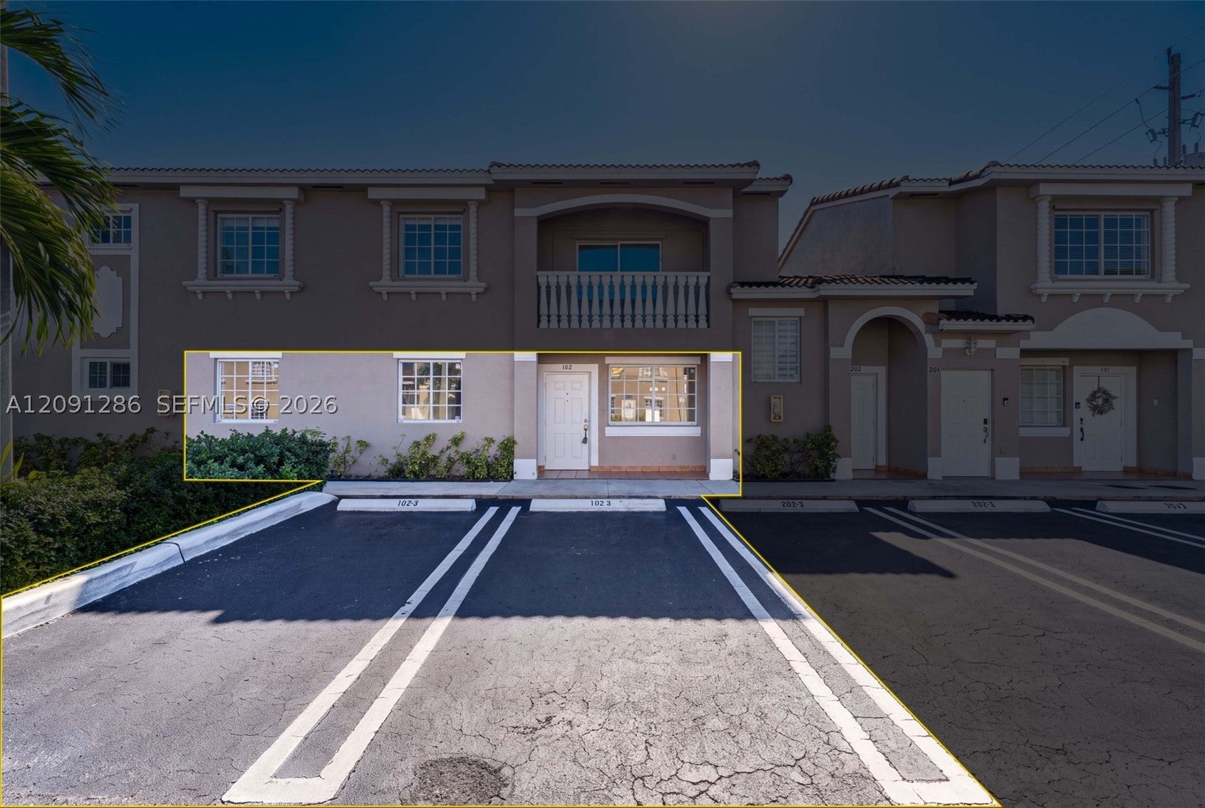7221 NW 174th Ter 102