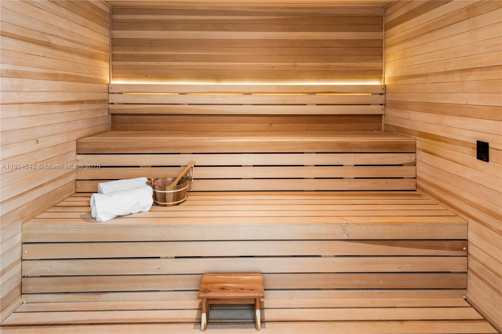 NORTH BISCAYNE BEACH AMEN - Residential