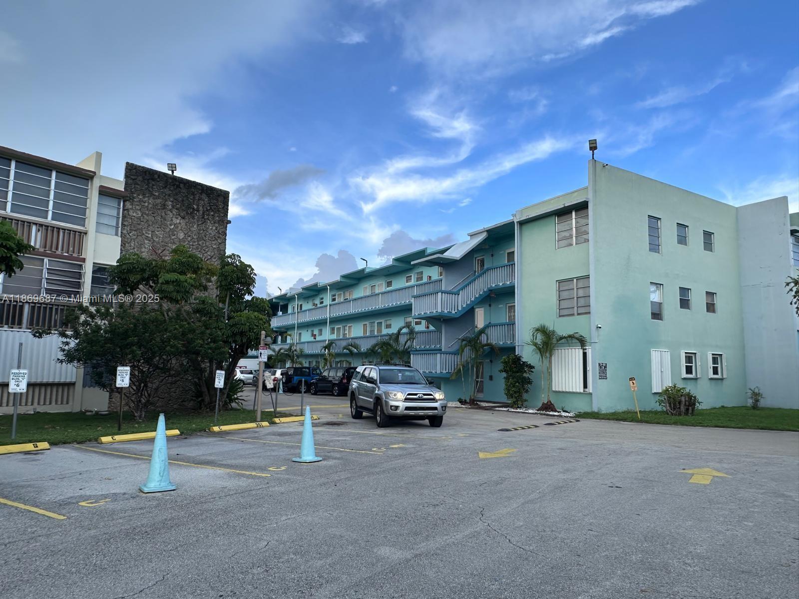 THIRD MOORINGS CONDO - Residential