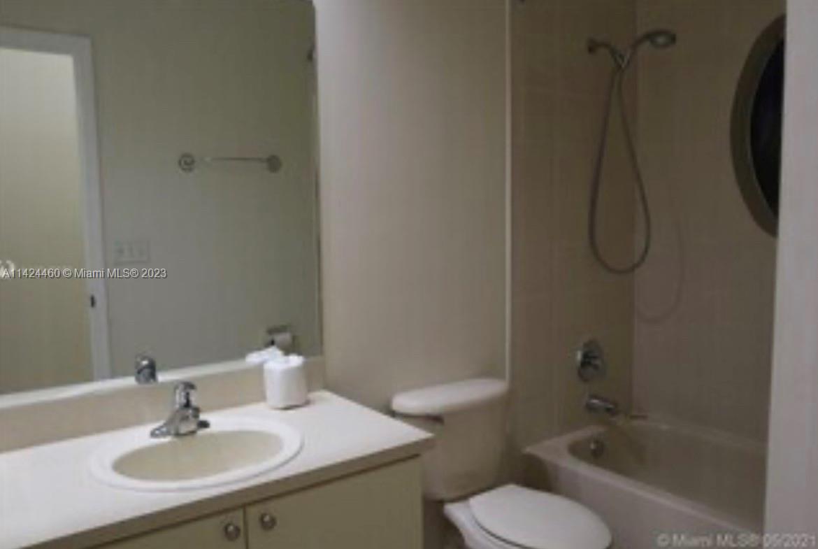 KEYS LANDING - Residential Lease