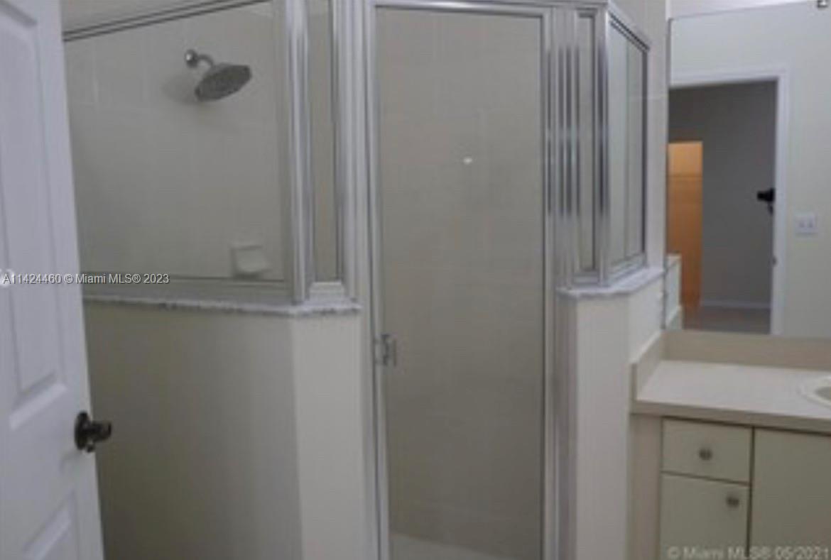 KEYS LANDING - Residential Lease