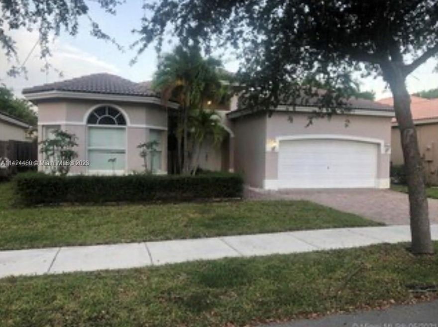 Magnificent property ready for occupancy, freshly painted and professionally cleaned just bring your personal belongings. Located in the Gated community of Keys Landing this Charming 4 bedroom 2 1/2 bath, with a functional 2 car garage/electric garage opener, laundry room under AC, open concept kitchen for entertaining guests is sure to make a great home. Call listing agent Yvonne Vigo today for a private showing!