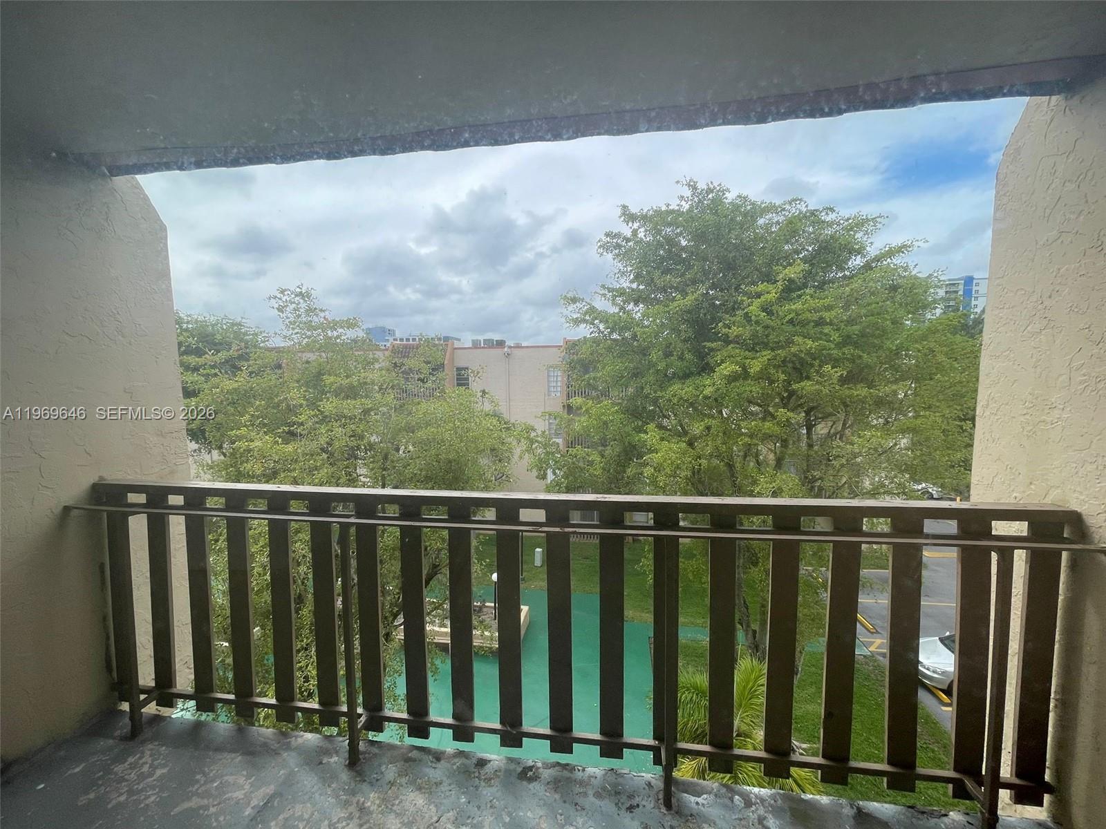 SUNSET VILLAS PHASE II CO - Residential Lease