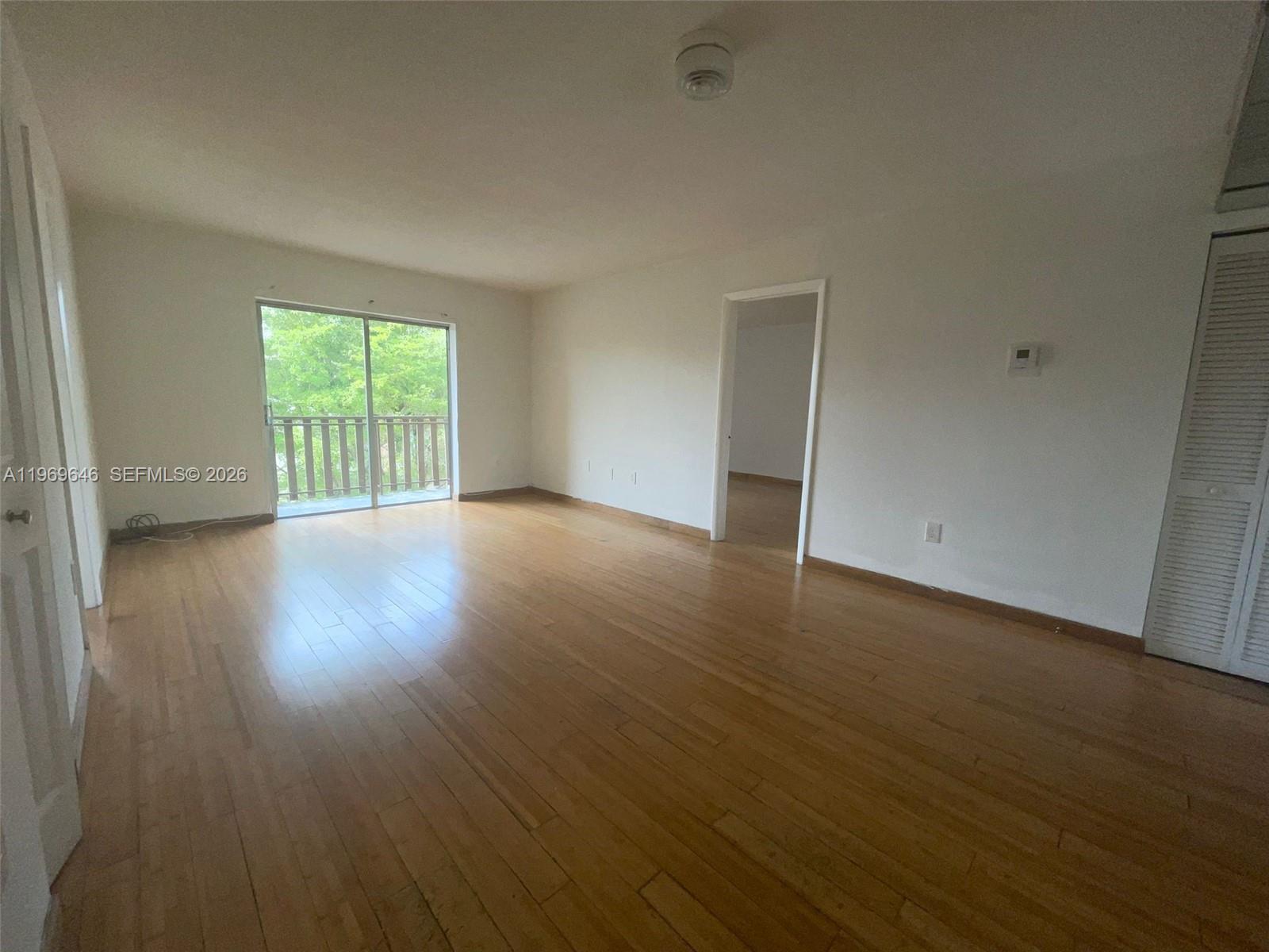 SUNSET VILLAS PHASE II CO - Residential Lease