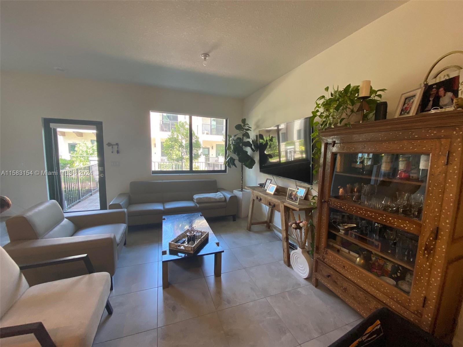 Urbana - Residential Lease