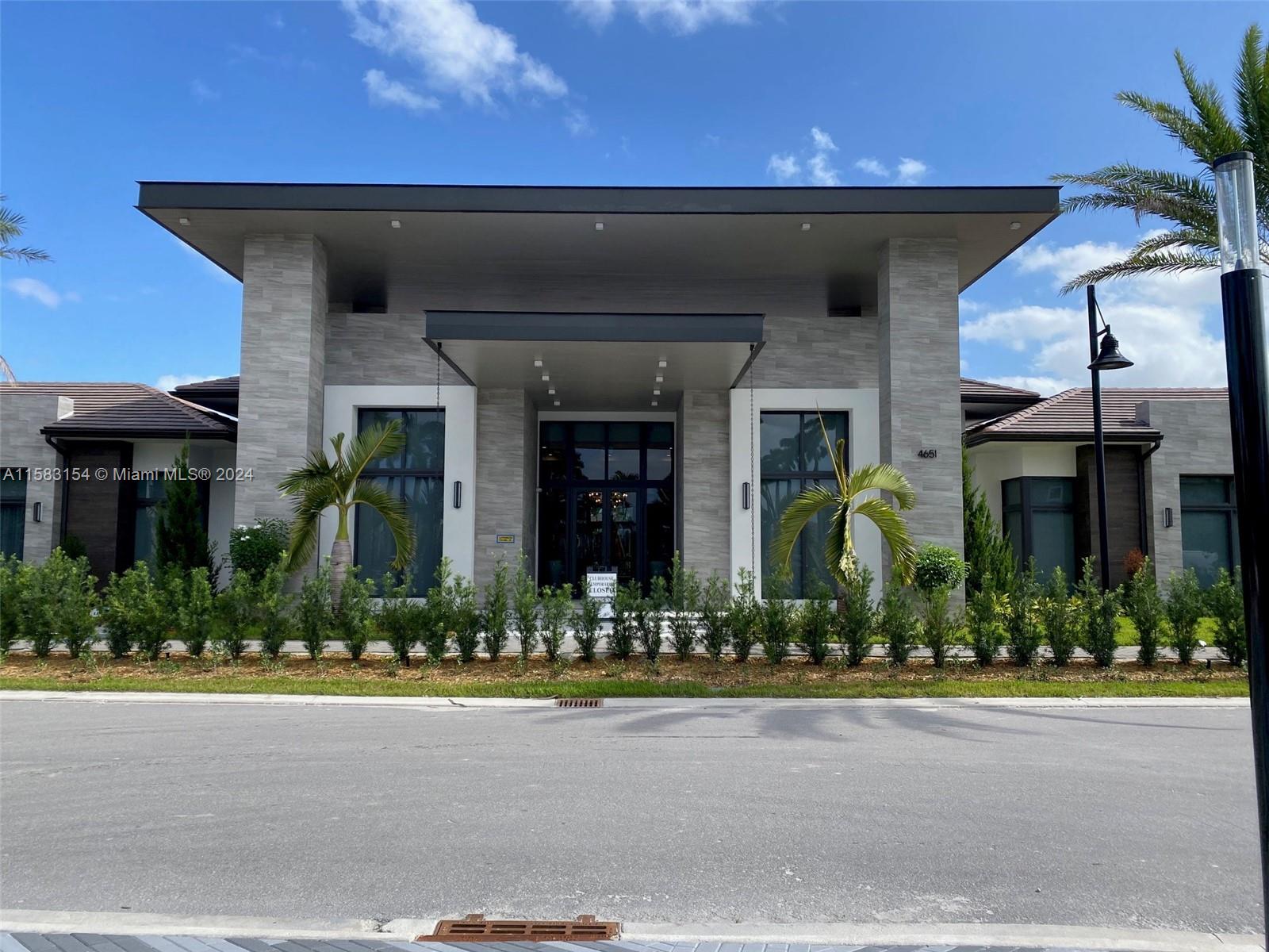 Urbana - Residential Lease