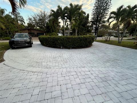 A home in Lauderdale By The Sea