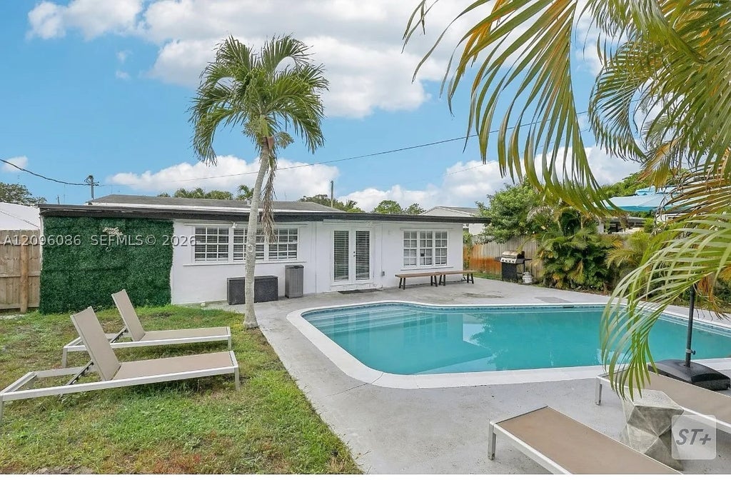Photo of 6445 SW 22nd Ct, Miramar, FL 33023 (MLS # A12096086)