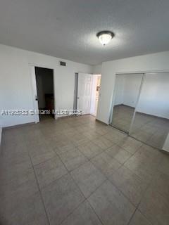 RESIDENCIAL EL PRADO COND - Residential Lease