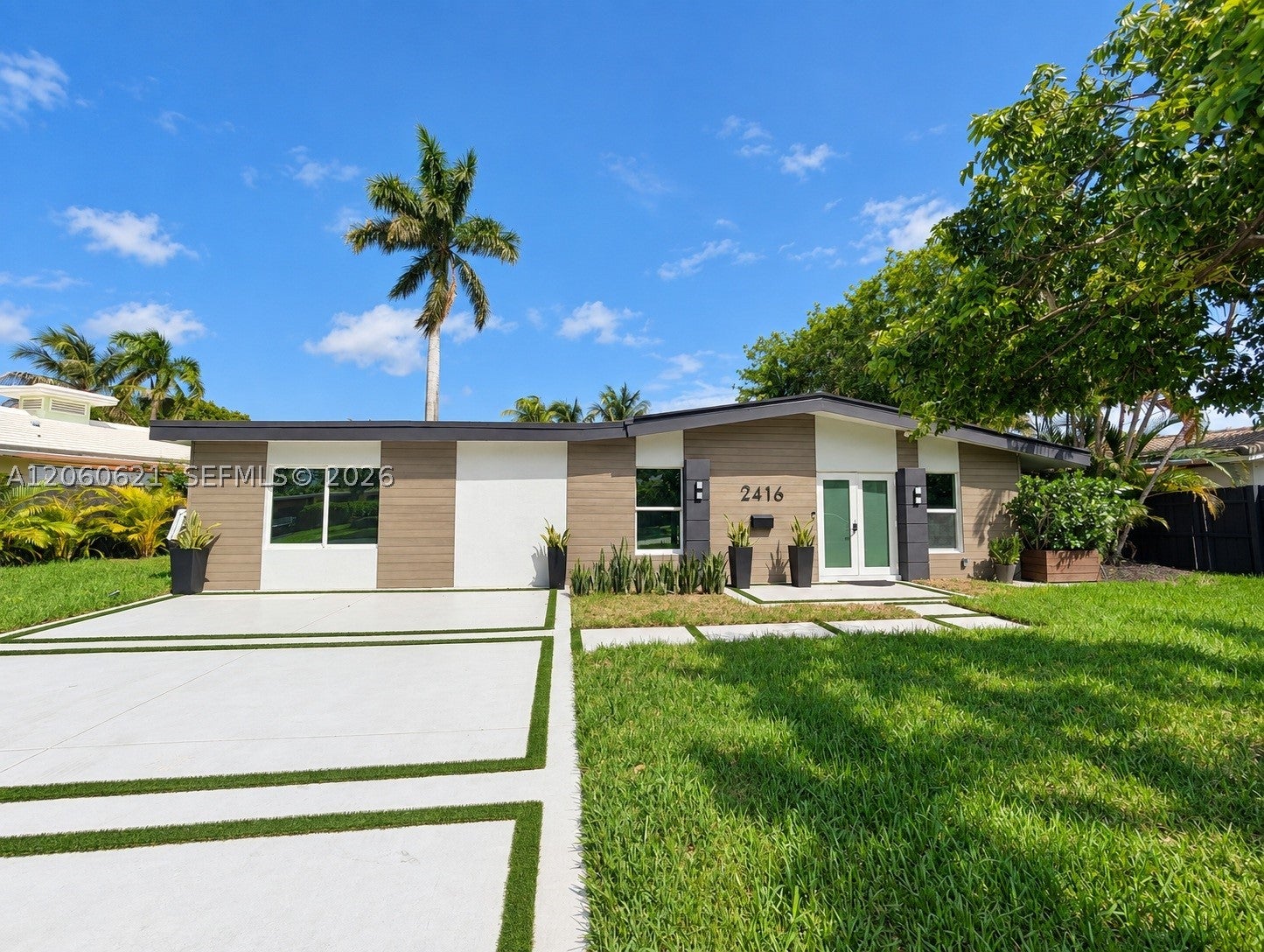 2416 NE 19th Ter