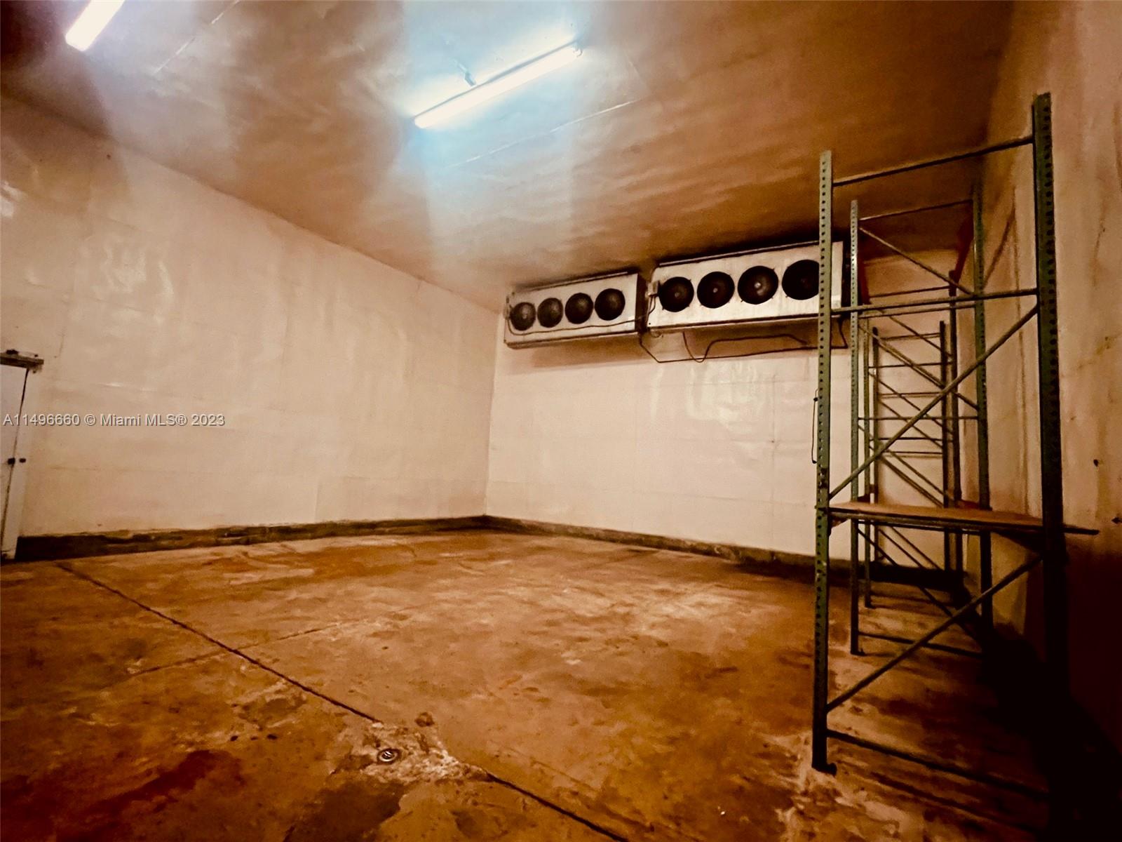4,500 Produce Distribution Warehouse with a 2,100 SF single refrigerated cooler. 21' clear height. Includes office, loading and storage areas, and use of a shared bathroom. Centrally located in The Central Allapattah Produce District. Available immediately. First month rent + 2 months security due before possession. Excellent set-up for small/medium sized operator.