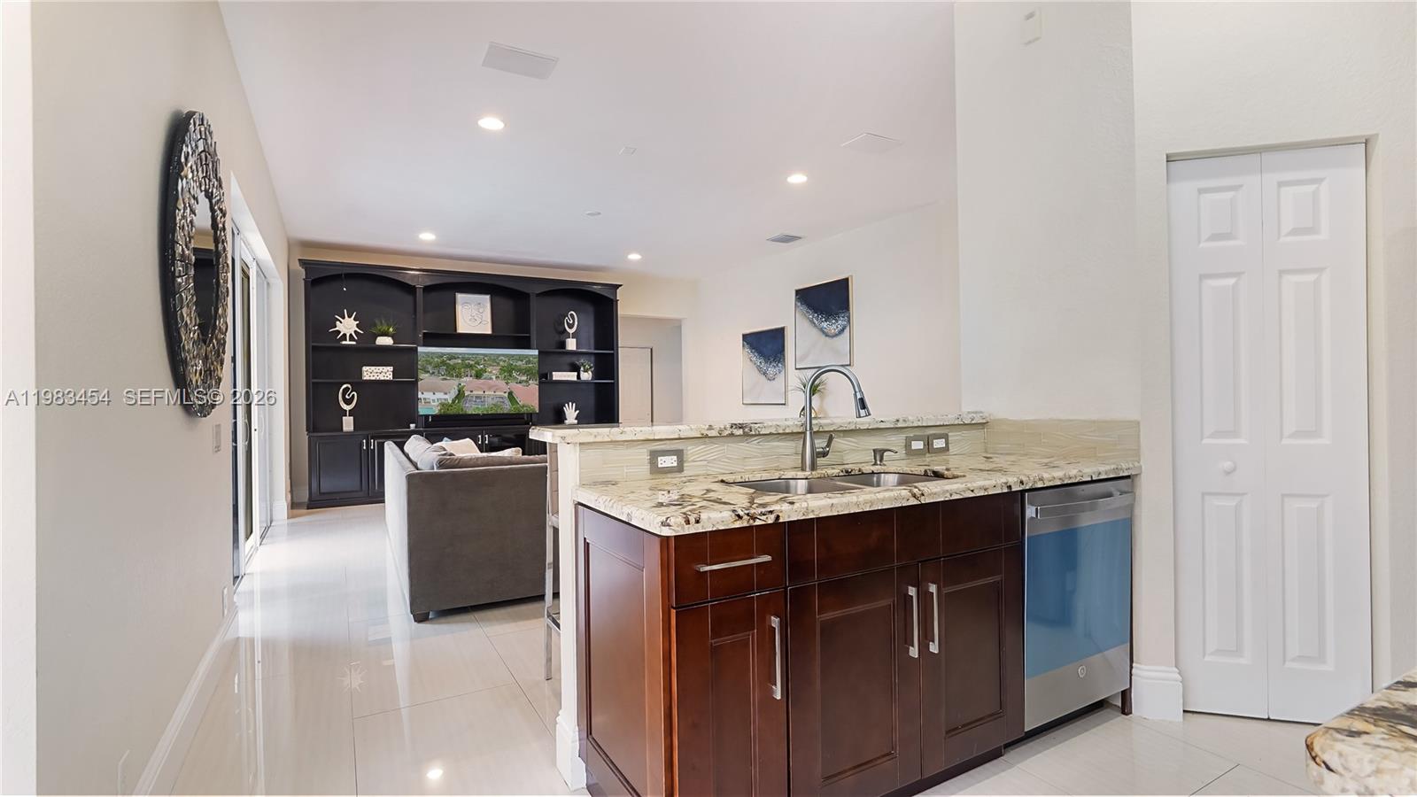 SECTOR 7-PARCEL W - Residential