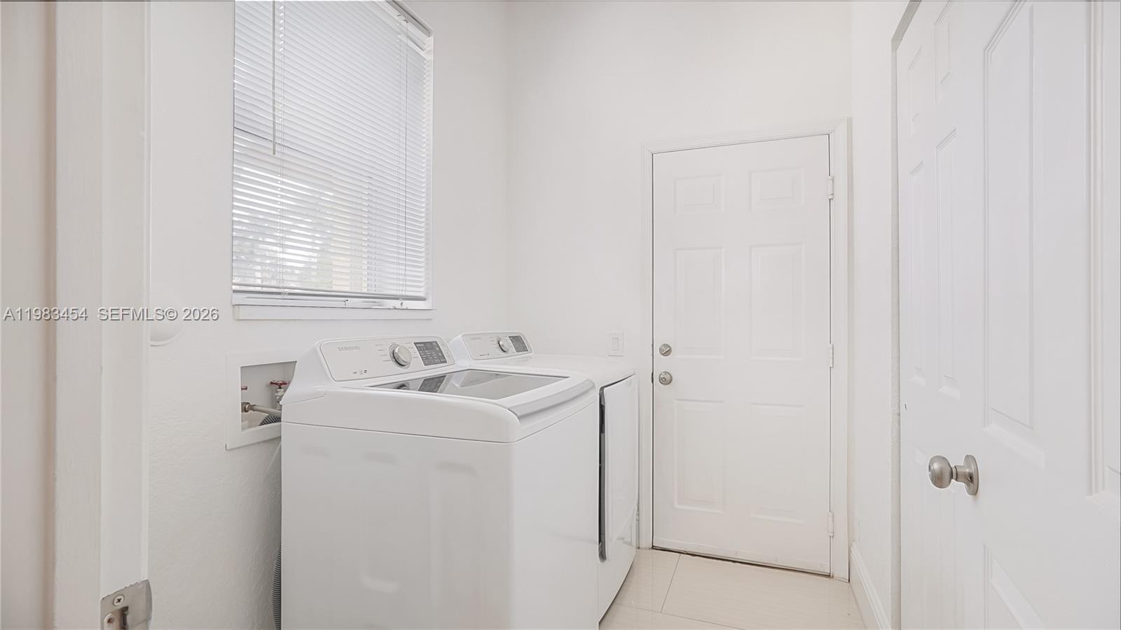 SECTOR 7-PARCEL W - Residential