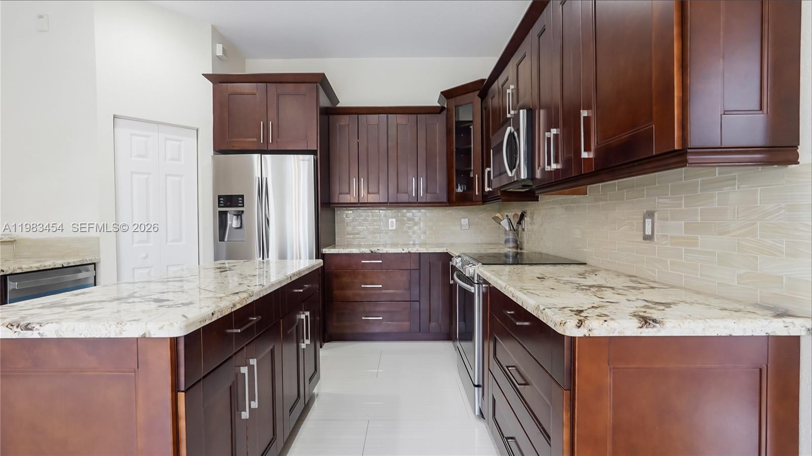 SECTOR 7-PARCEL W - Residential