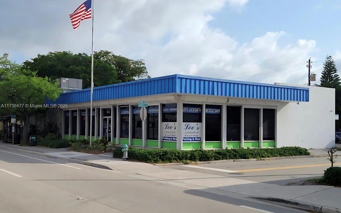 This is a rare opportunity to acquire a freestanding retail building on US-1 in Hollywood, Florida. The property features a 5,675 SF building on a 14,282 SF lot in a prime high-visibility location. Currently operating as a dual-purpose business specializing in locksmith services and bicycle sales/repairs, the site has a long-established presence in the community. The business is fully staffed and equipped, generating a gross revenue of $730,158 and a net income of $194,246 annually. With strong potential for continued success, this property offers an investor the opportunity to take over a well-established operation or repurpose the space for a new venture. The seller's inventory is available for purchase at closing.