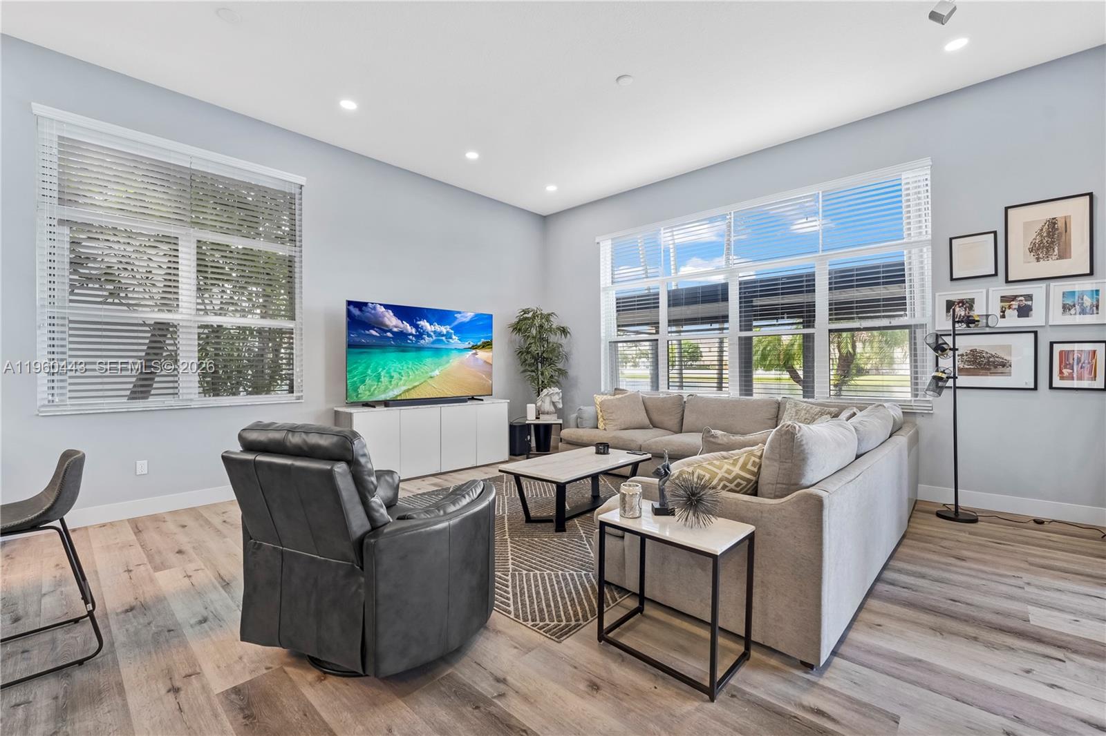 RIVIERA ISLES II - Residential