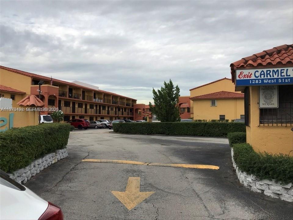 CARMEL TOWNHOMES CONDO - Residential