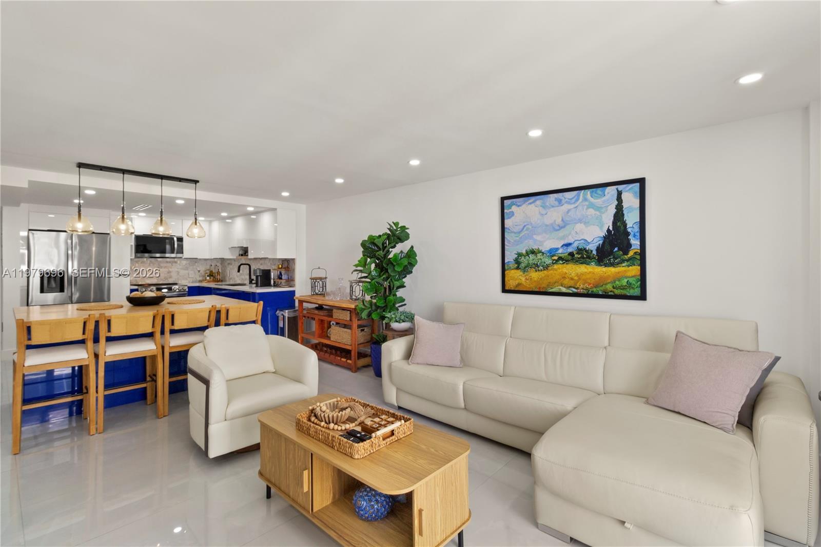 ARLEN BEACH CONDO - Residential