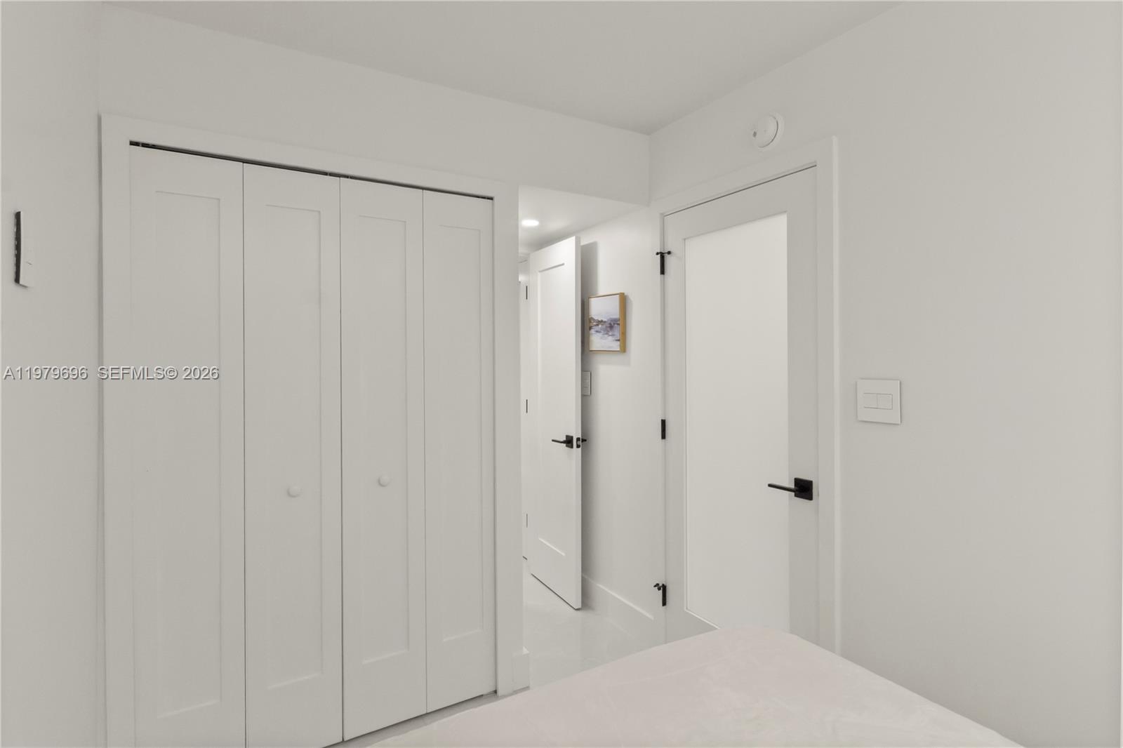 ARLEN BEACH CONDO - Residential
