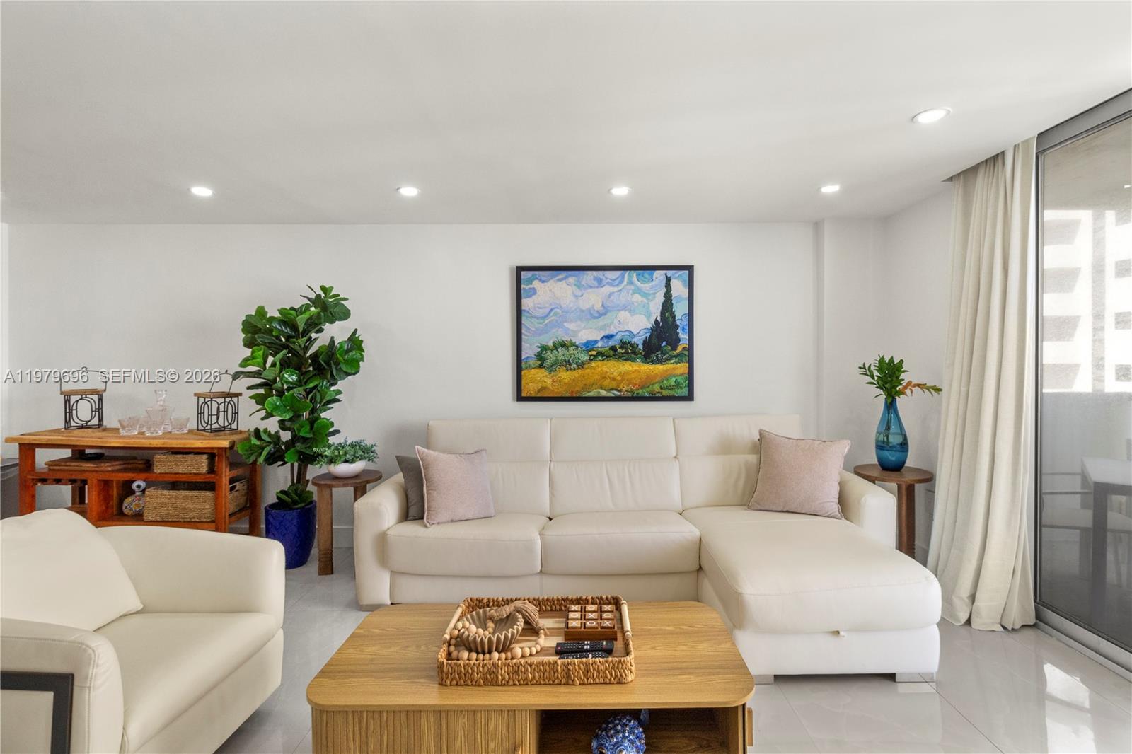 ARLEN BEACH CONDO - Residential
