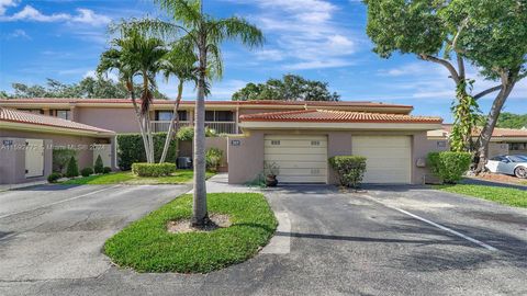 Townhouse in Hollywood FL 205 Dunwoody Ln Ln.jpg