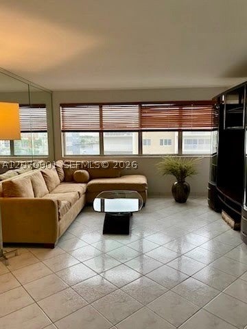 111 Golden Isles Dr E4