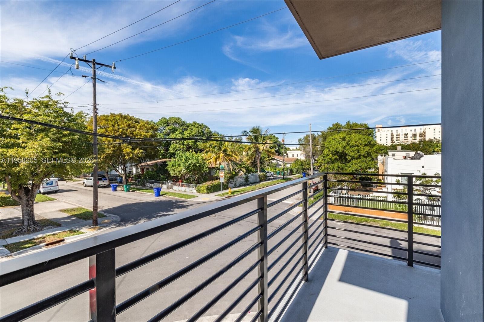 LAWRENCE ESTATES LAND COS - Residential Lease