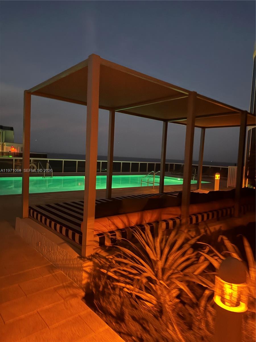 TDR TOWER II CONDO - Residential Lease