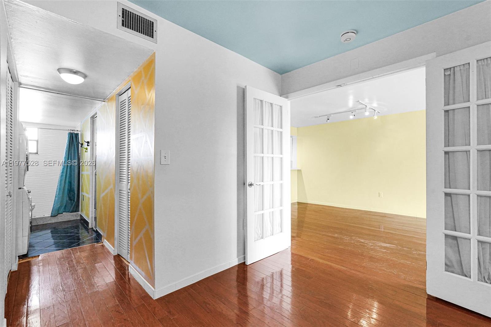 Eastview Villas - Residential