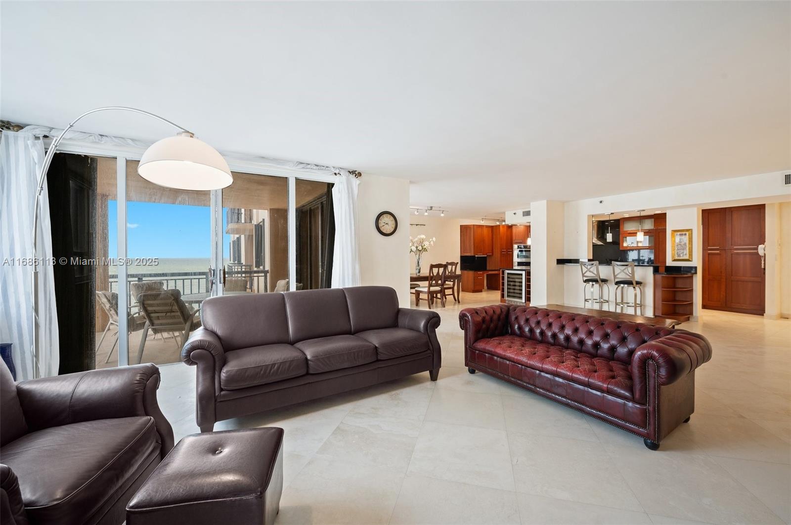 10175 Collins Ave 1003