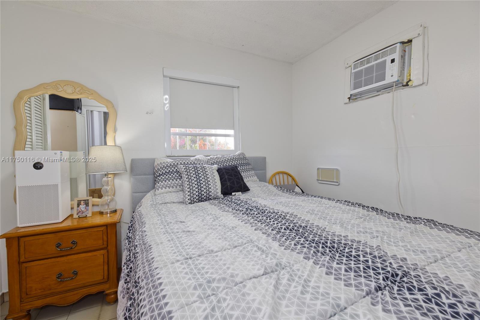 WESTWOOD LAKE 10TH ADDN - Residential