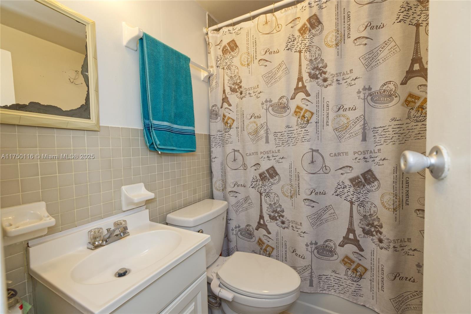 WESTWOOD LAKE 10TH ADDN - Residential