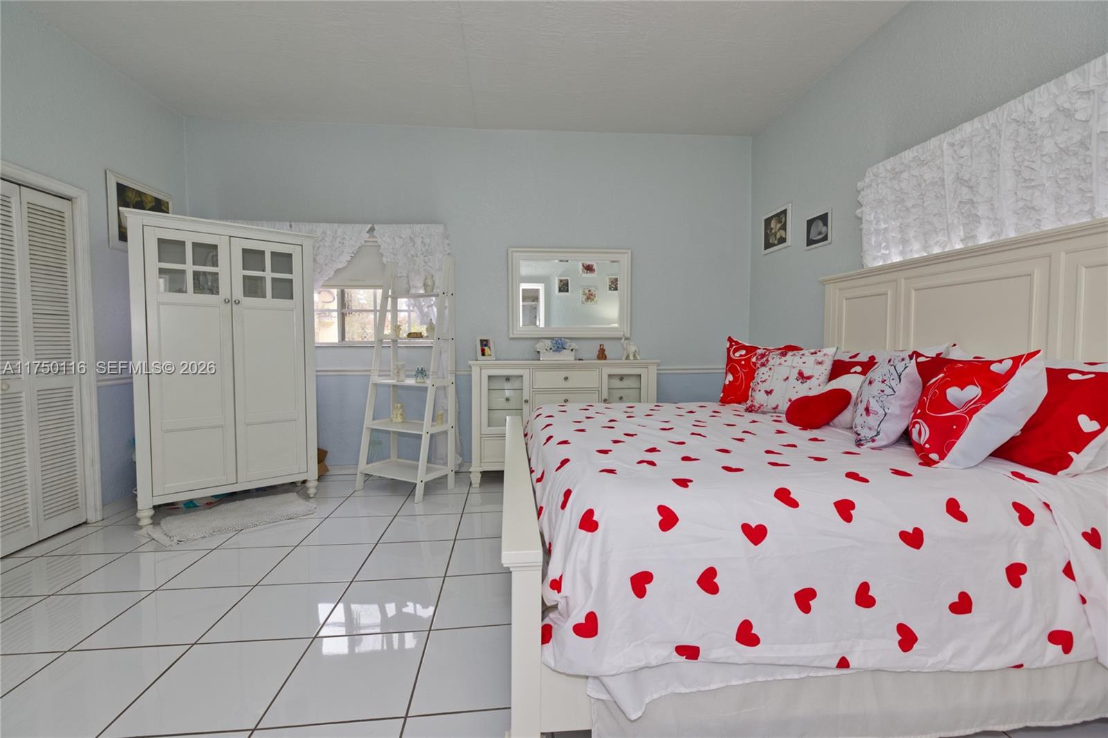 WESTWOOD LAKE 10TH ADDN - Residential