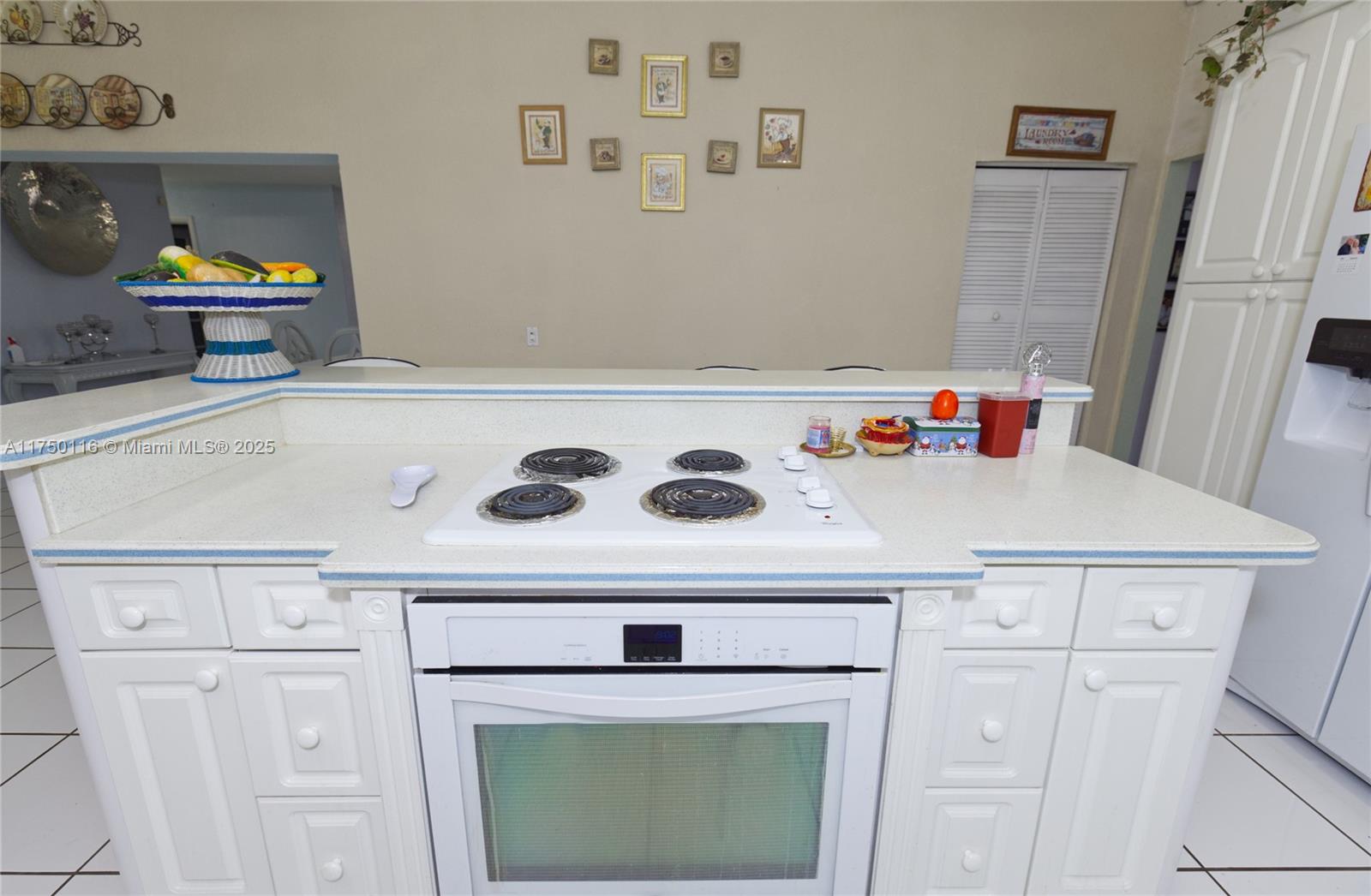 WESTWOOD LAKE 10TH ADDN - Residential