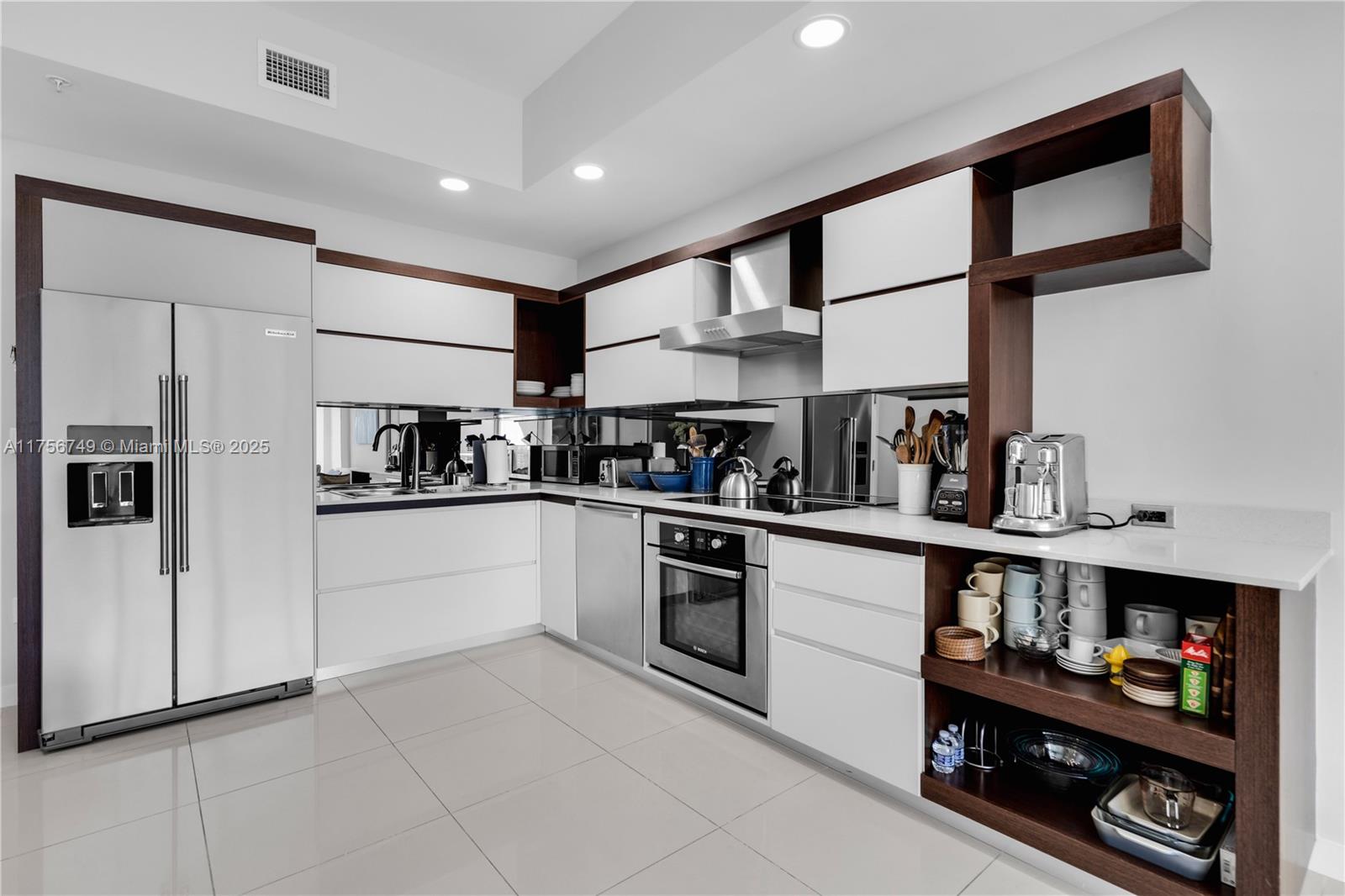 ARTEPARK SOUTH CONDO - Residential Lease