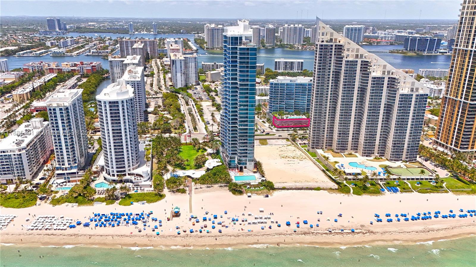 17550 Collins Ave CU-1