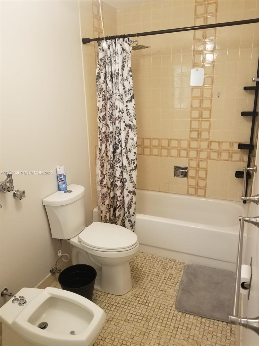 OLYMPUS CONDO PHASE - Residential