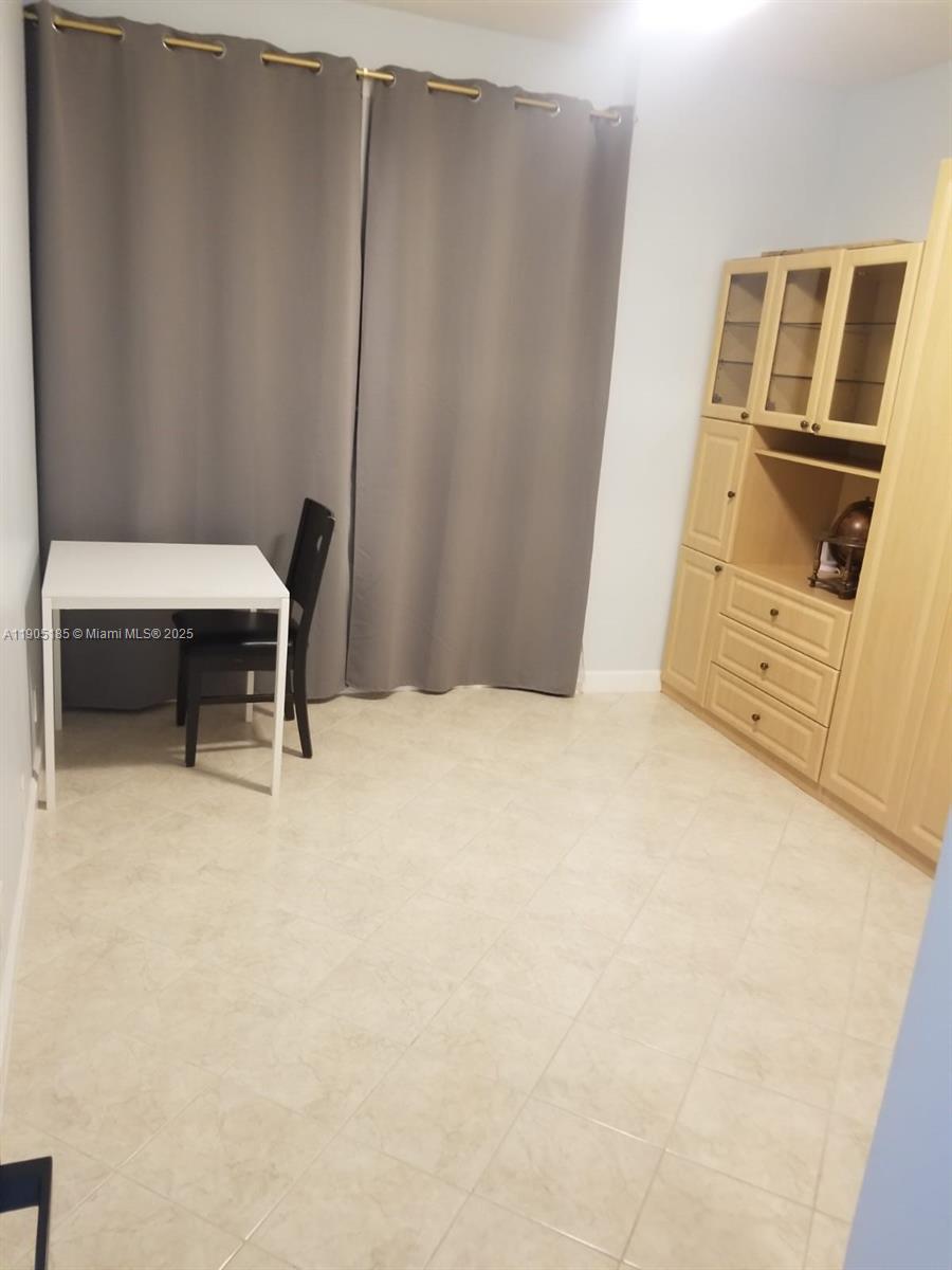 OLYMPUS CONDO PHASE - Residential