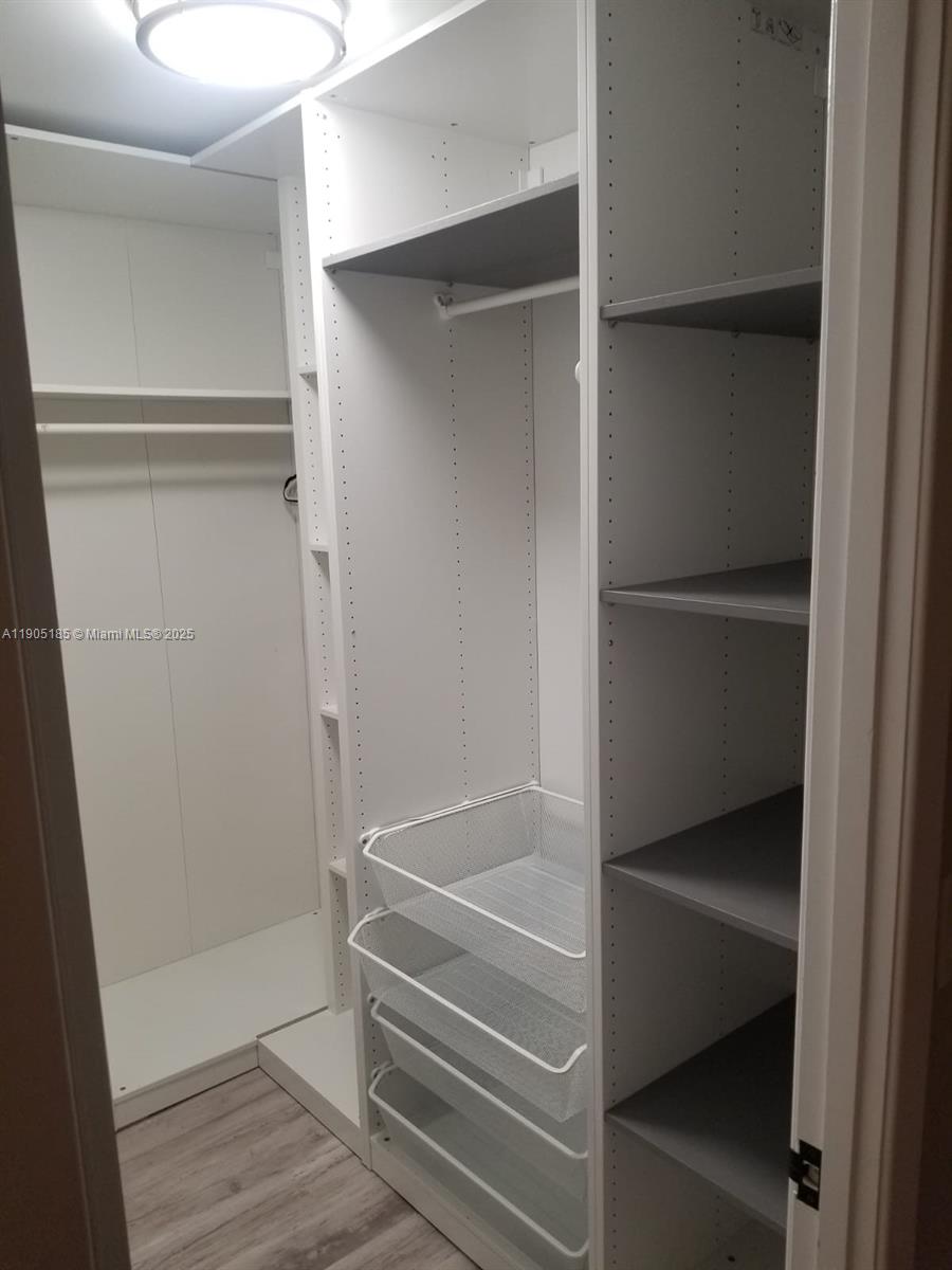 OLYMPUS CONDO PHASE - Residential