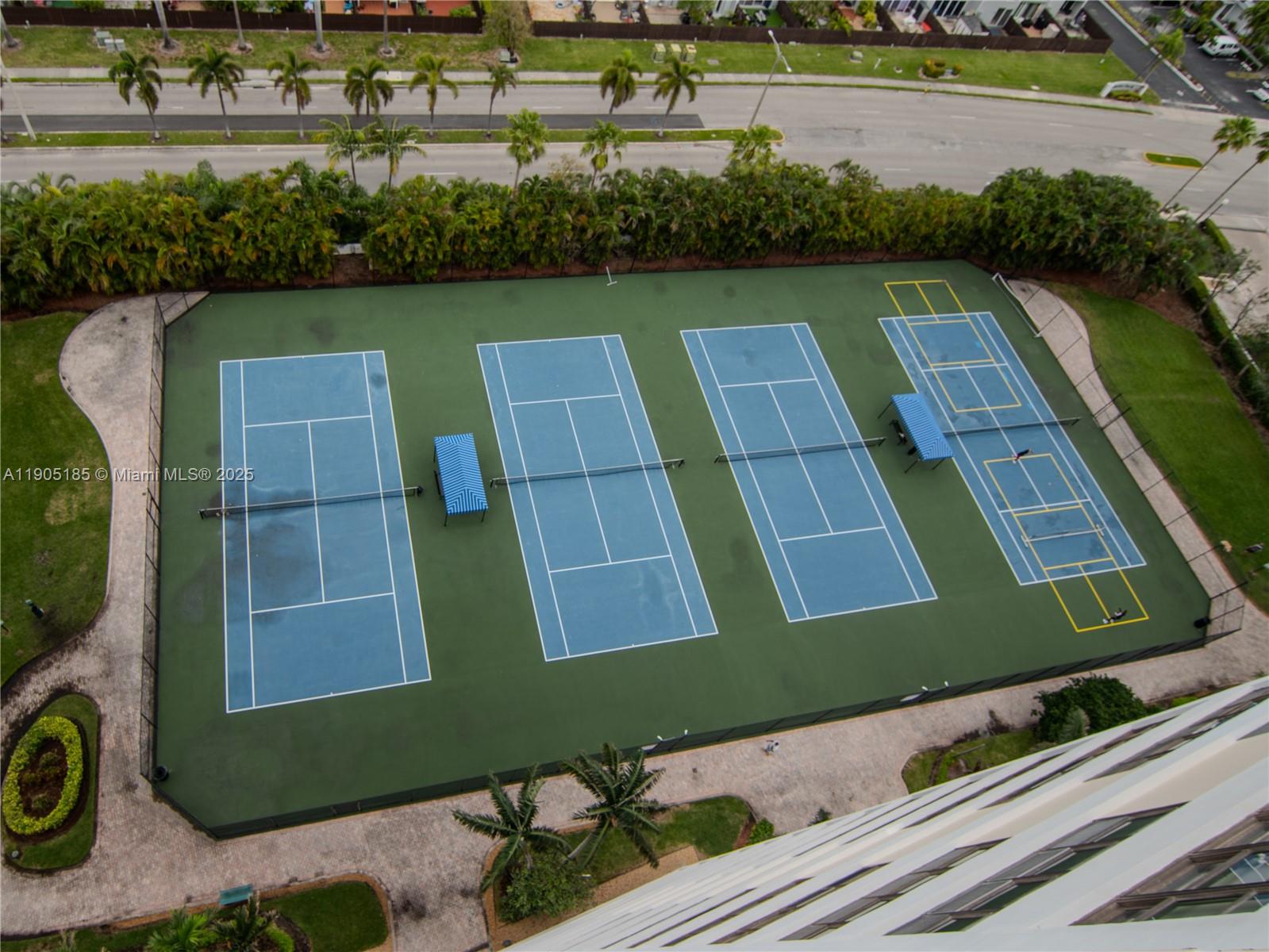 OLYMPUS CONDO PHASE - Residential