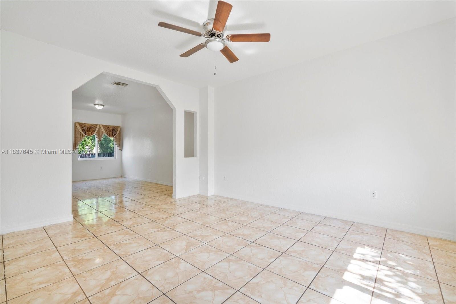 8310 NW 2nd Ave 8310