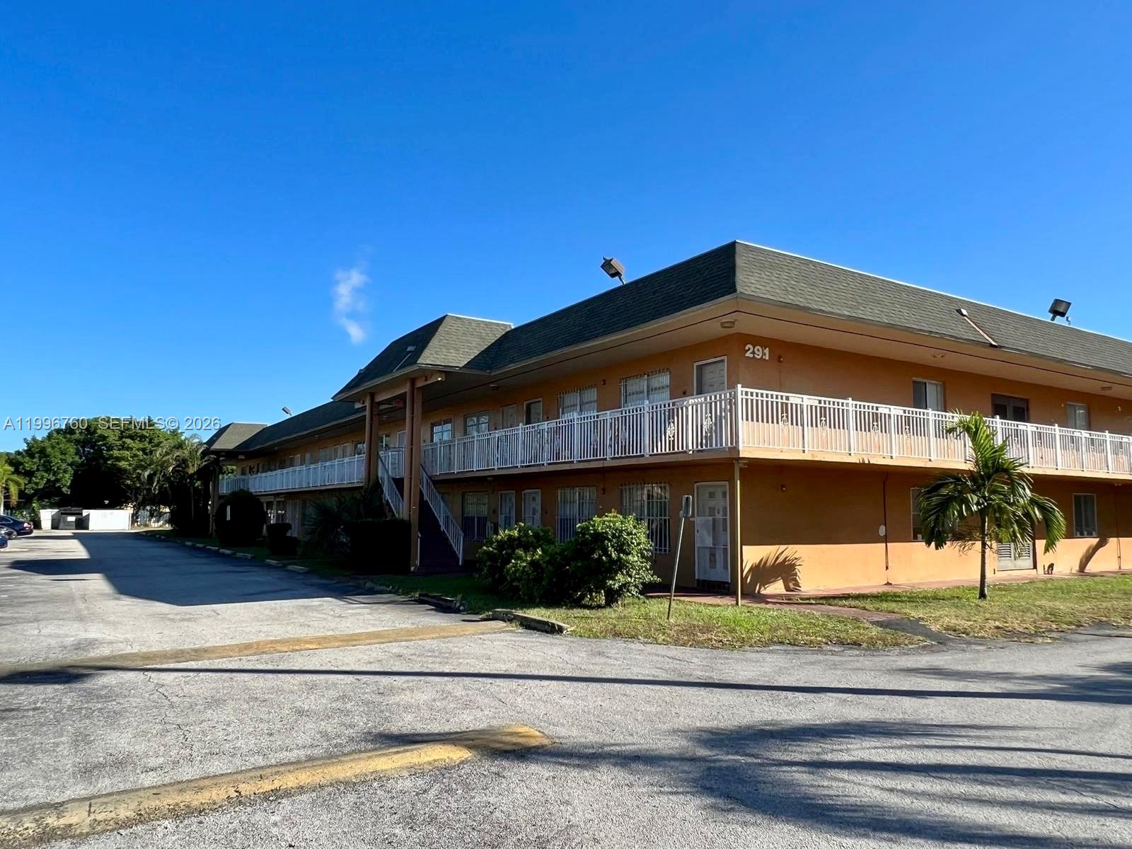 NEW WORLD CONDO APTS III - Residential