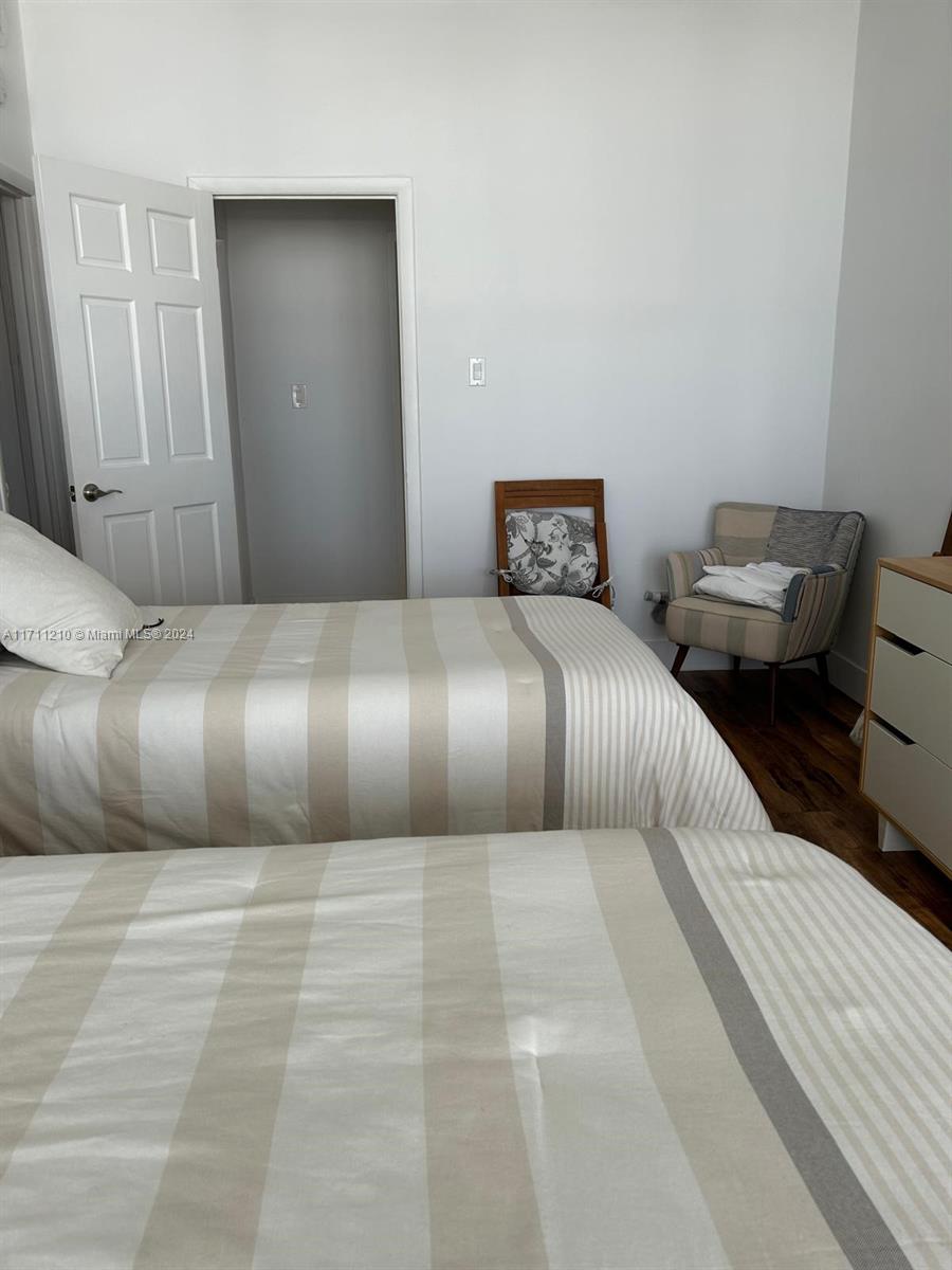 THE DECOPLAGE CONDO - Residential Lease