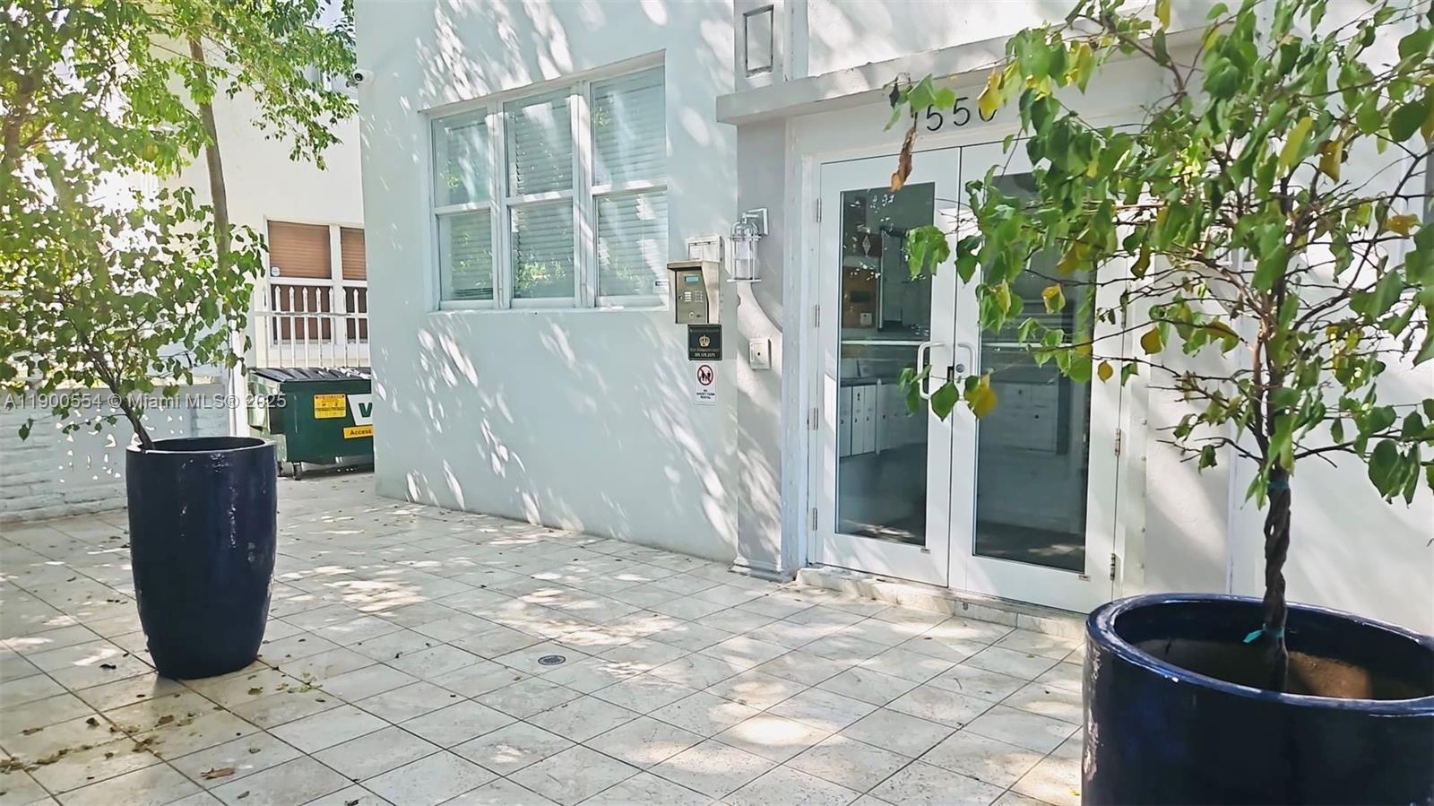 OHIO APARTMENT BLDG CONDO - Residential Lease