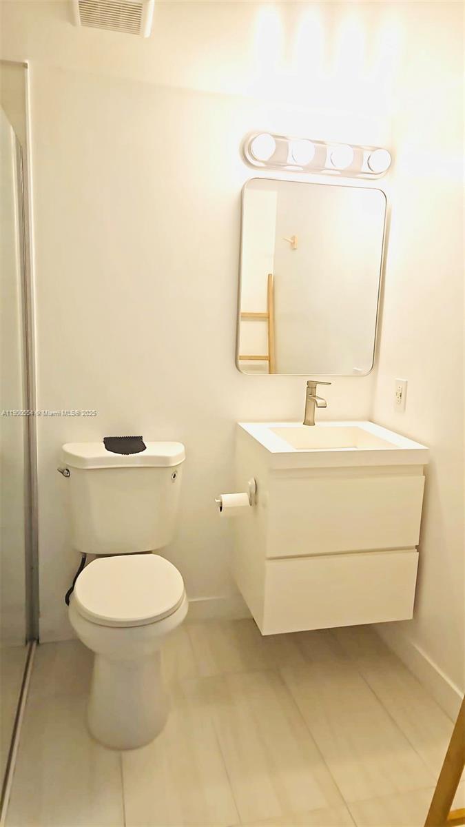 OHIO APARTMENT BLDG CONDO - Residential Lease